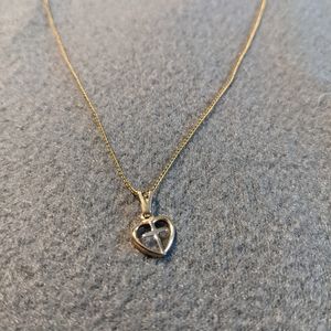 🌼3/$36 Gold heart and cross necklace